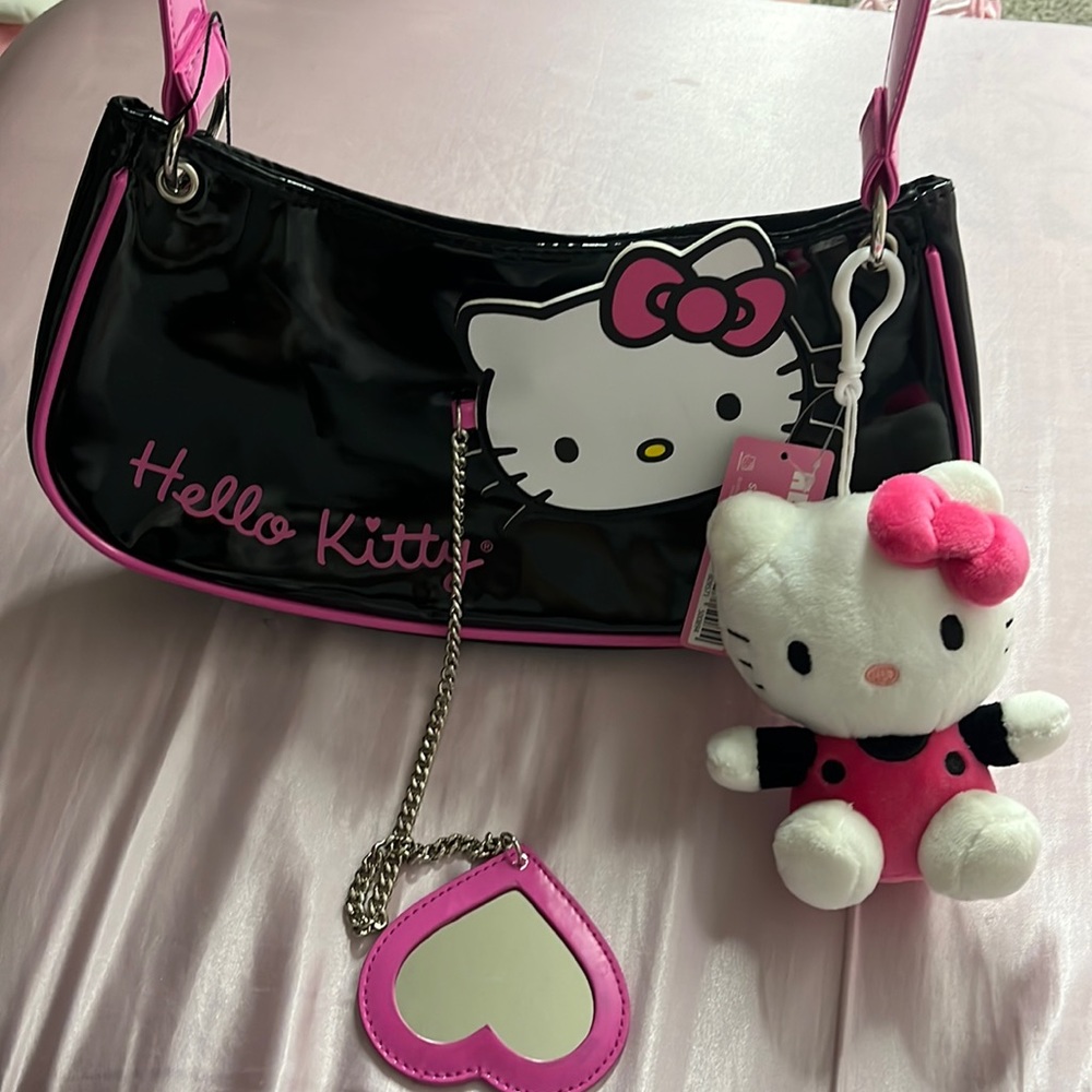 Hello kitty purse